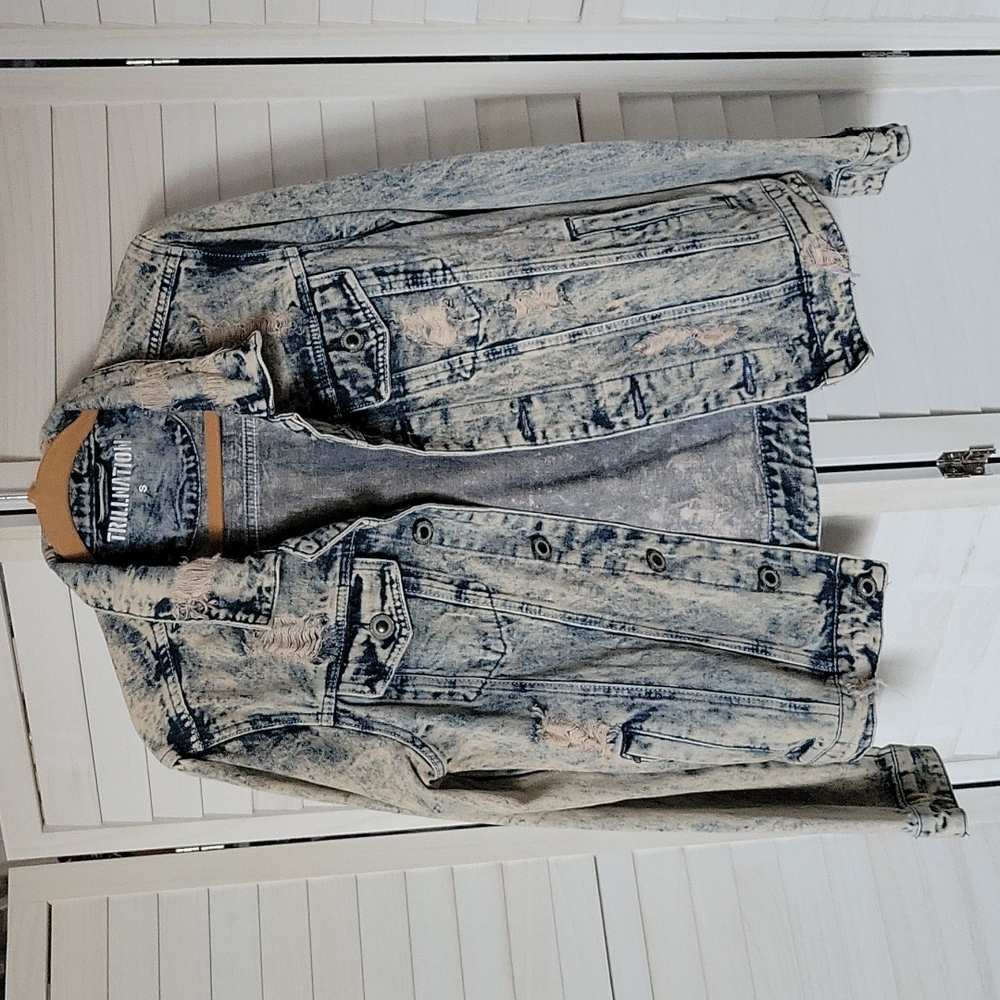 TRILLNATION Distressed Denim Jacket